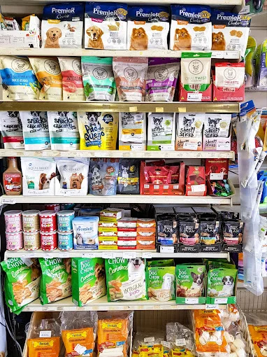 Prateleiras de alimentação animal